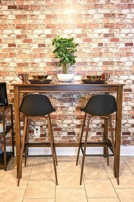 Cozy - 2 Bedroom Townhome Getaway - Plaza Midwood Charlotte